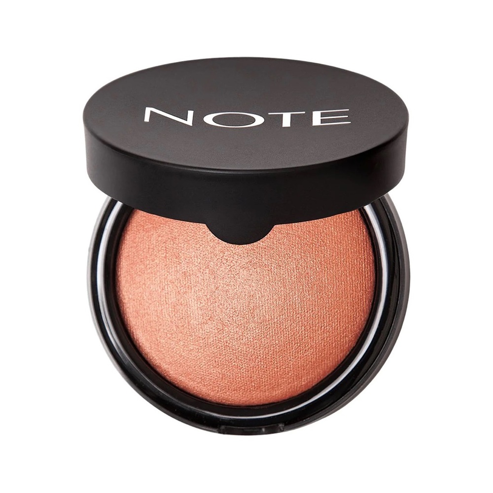 Note Cosmetics Highlighter
